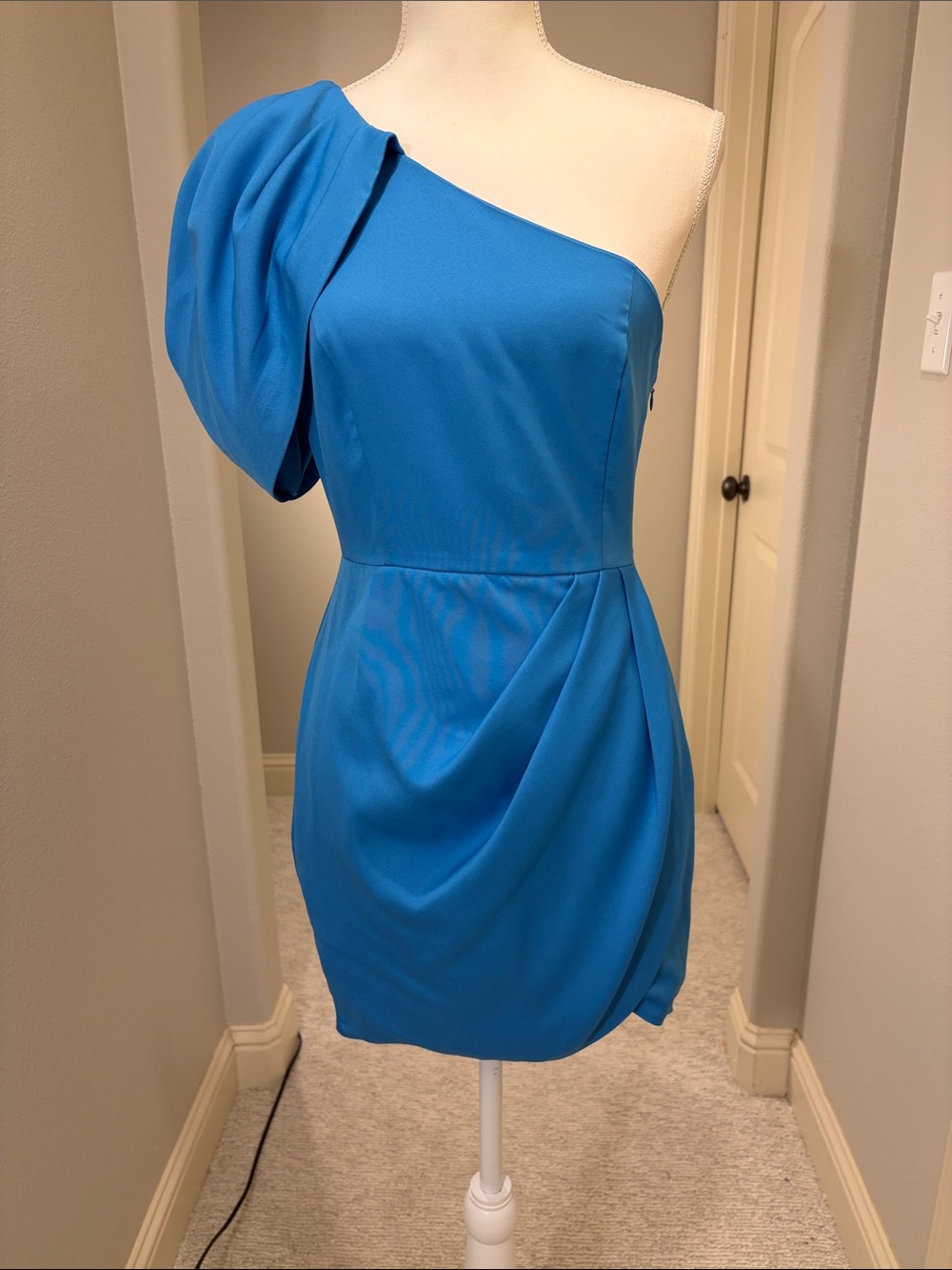 DO+BE One-Shoulder Electric Blue Mini Dress with Puff Sleeve